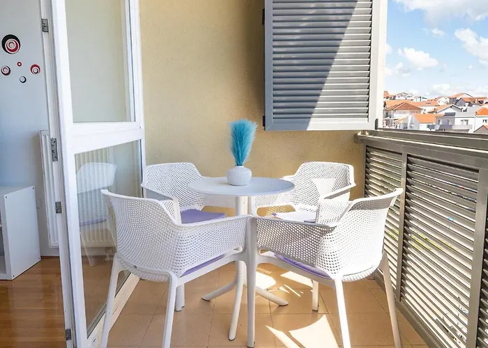 Apartment Alfa *