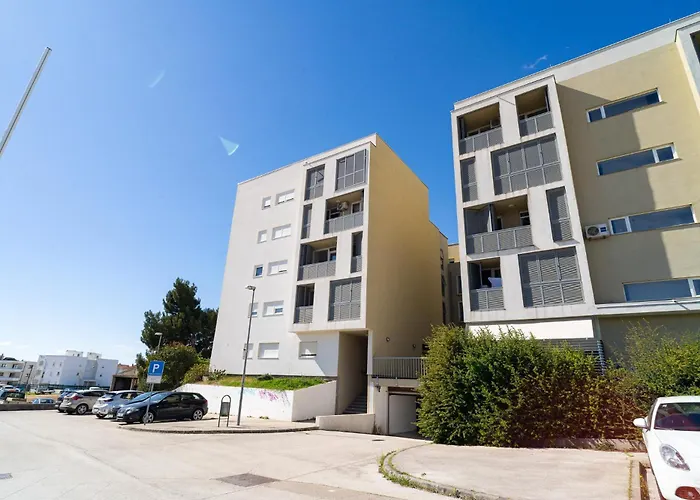 Alfa Apartment *